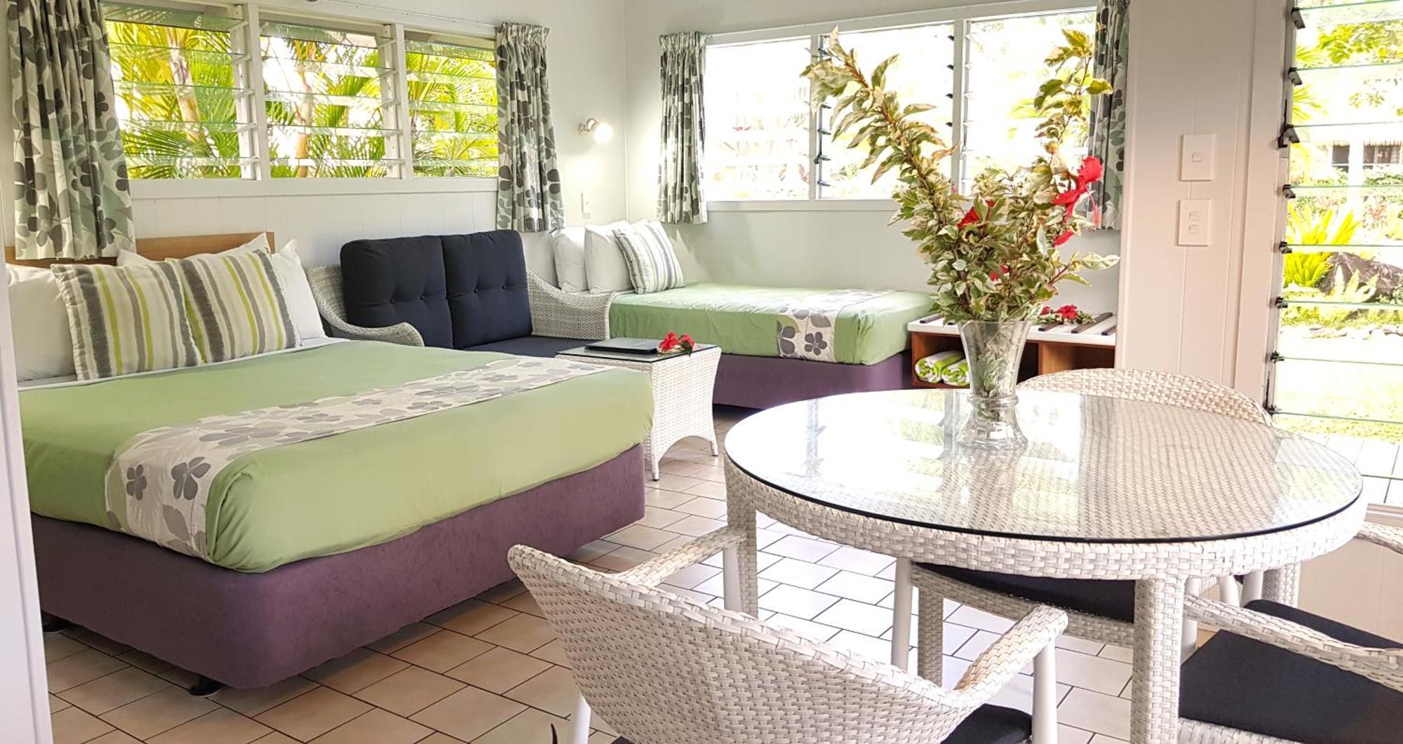 Lagoon Breeze Villas Rarotonga Room photo